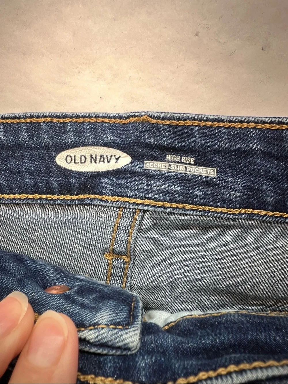 Women’s Old Navy High Rise distressed dark wash Denim Shorts Size 12 - Picture 2 of 10